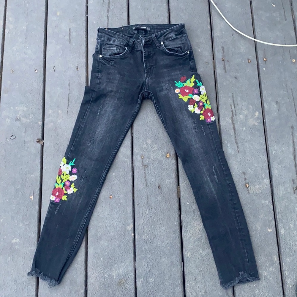 Zara Embroidered Jeans
